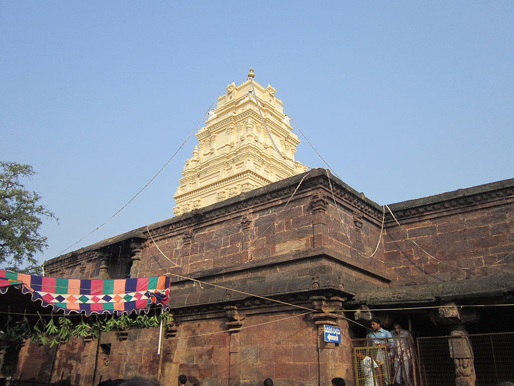 Sri Chalukya Kumararama Bhimeswara Swamy Temple